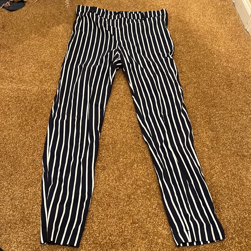 FOREVER 21 STRIPED CROPPED ANKLE PANTS